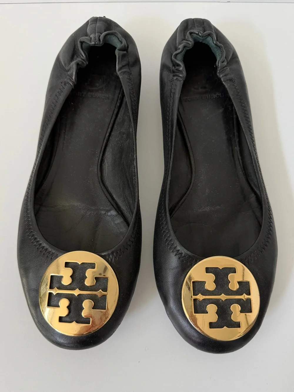 Tory Burch Minnie Leather Ballet Flats in Black/Gold, Size 8.5